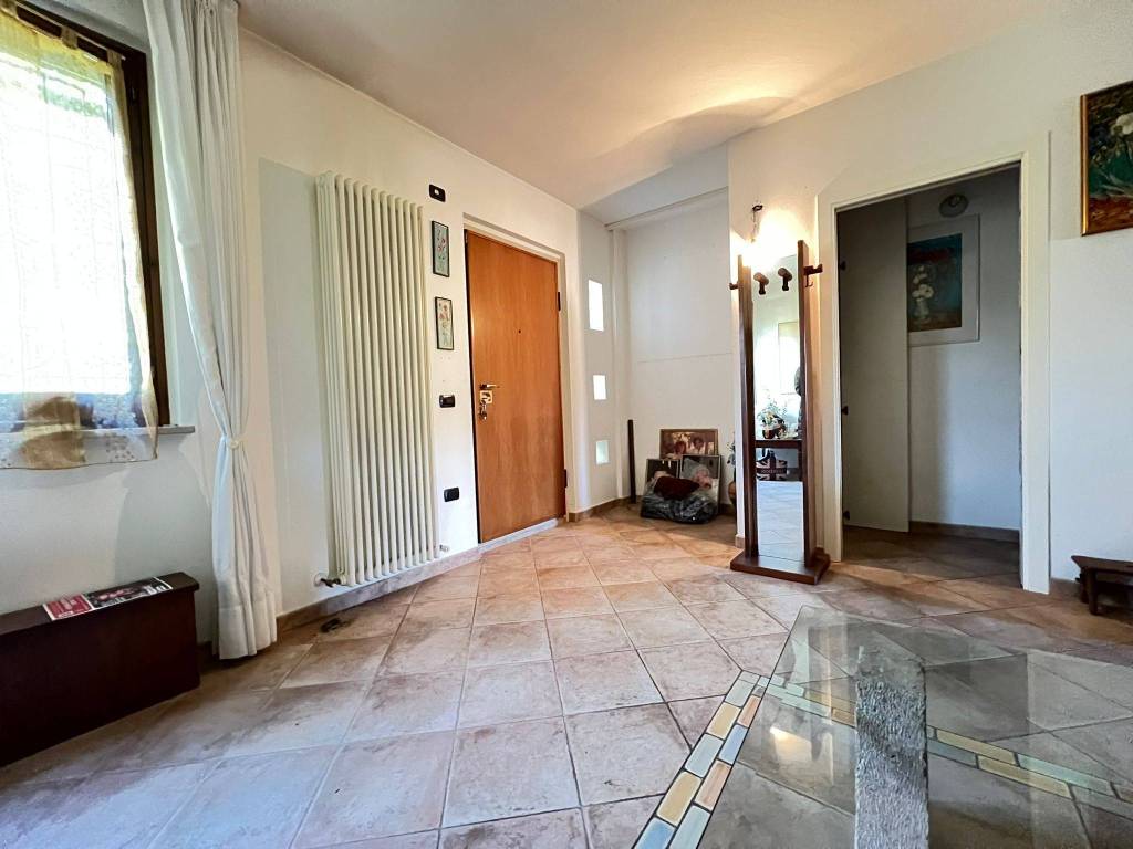 casa indipendente in vendita a Mondolfo