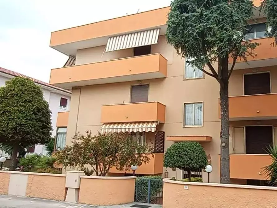appartamento in vendita a Mondolfo in zona Marotta