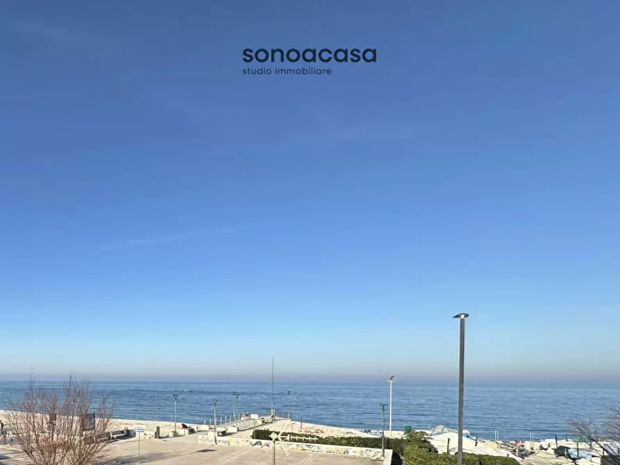 appartamento in vendita a Mondolfo in zona Marotta