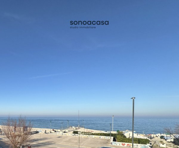 appartamento in vendita a Mondolfo in zona Marotta