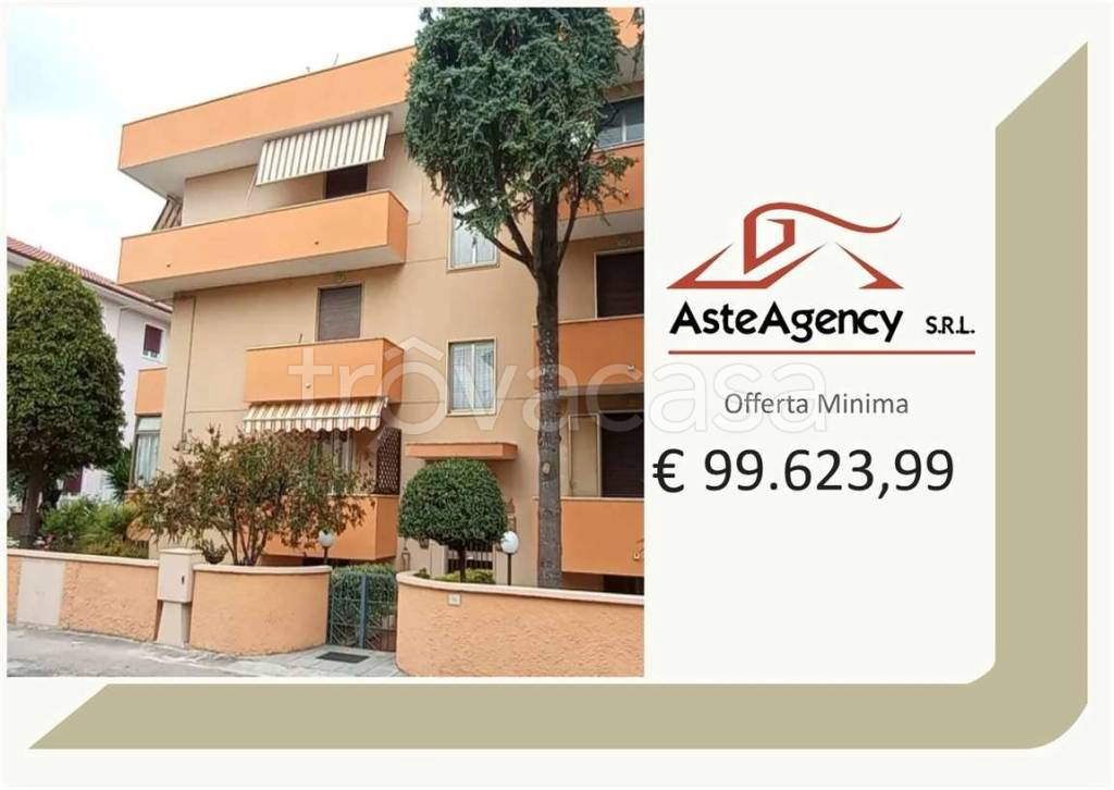 appartamento in vendita a Mondolfo in zona Marotta