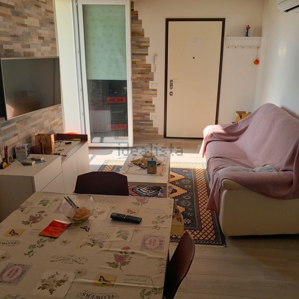 appartamento in vendita a Mondolfo in zona Marotta