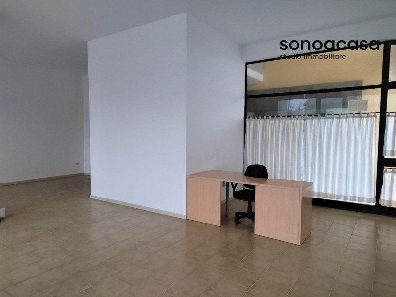 casa indipendente in vendita a Mondolfo in zona Marotta