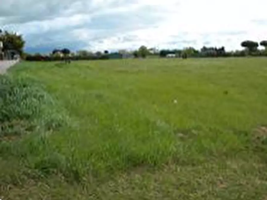 terreno edificabile in vendita a Mondolfo