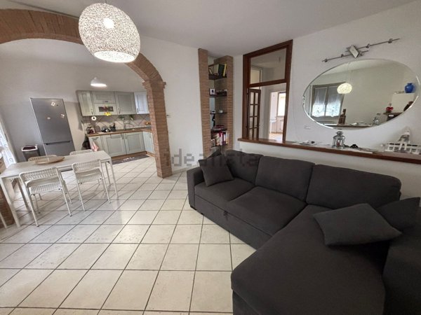 appartamento in vendita a Mondolfo in zona Marotta