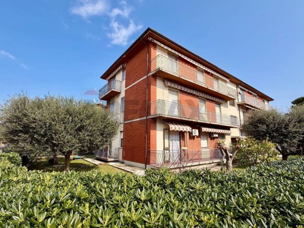 appartamento in vendita a Mondolfo in zona Marotta