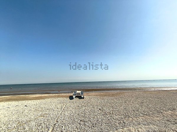 appartamento in vendita a Mondolfo in zona Marotta