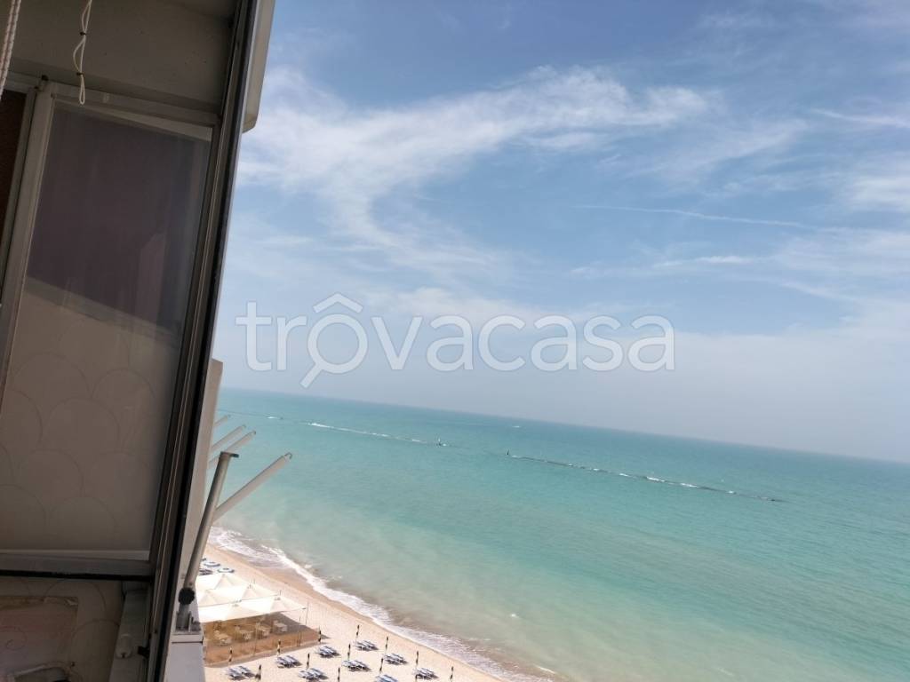 appartamento in vendita a Mondolfo in zona Marotta