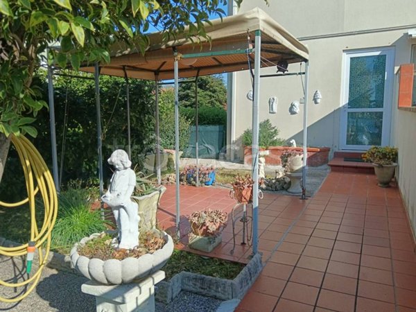 appartamento in vendita a Mondolfo in zona Marotta