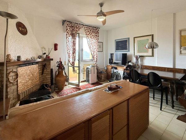 appartamento in vendita a Mondolfo in zona Marotta