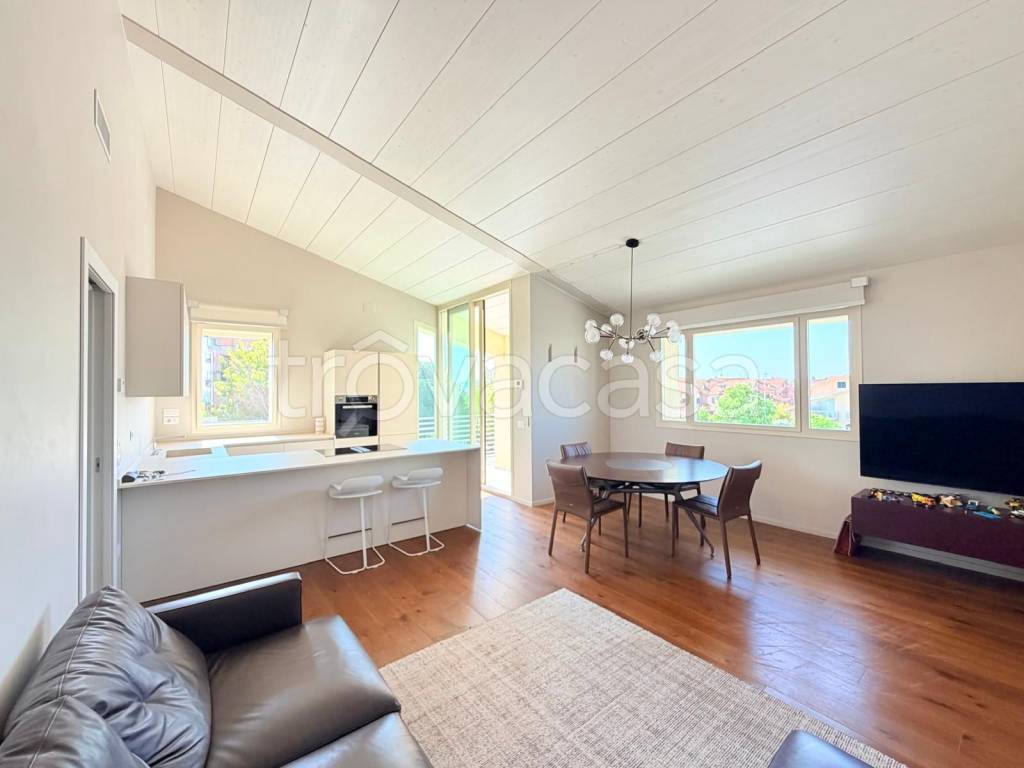 appartamento in vendita a Mondolfo in zona Marotta