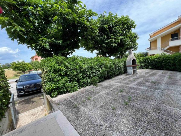 appartamento in vendita a Mondolfo in zona Marotta