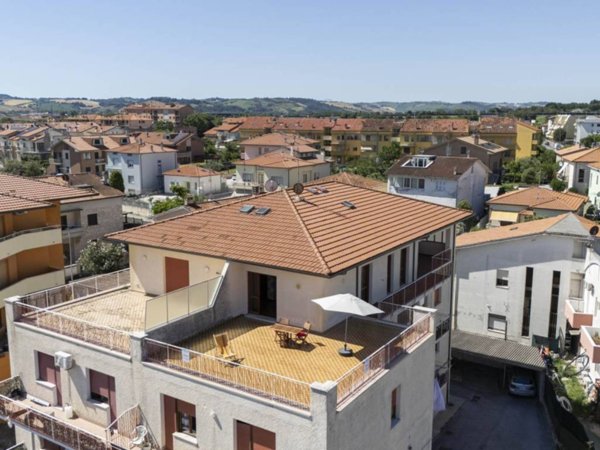 appartamento in vendita a Mondolfo in zona Marotta