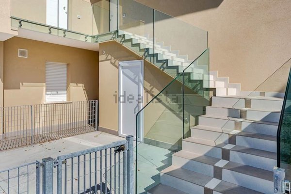 appartamento in vendita a Mondolfo in zona Marotta