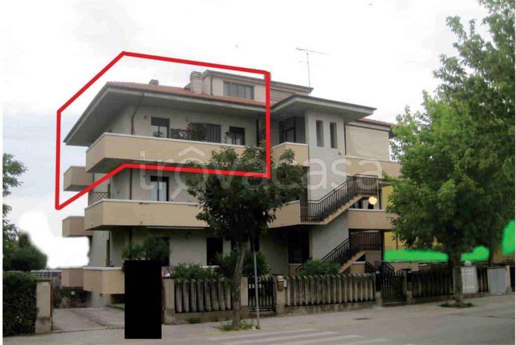 appartamento in vendita a Mondolfo in zona Marotta
