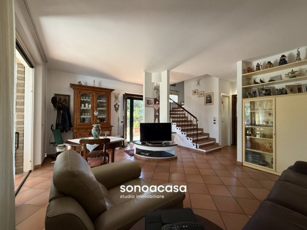 casa semindipendente in vendita a Mondolfo in zona Marotta