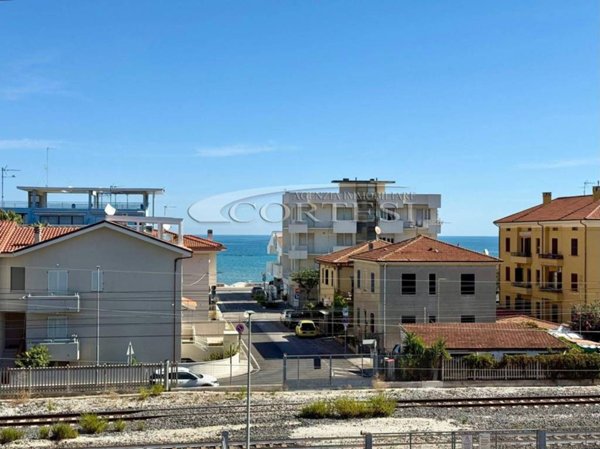 appartamento in vendita a Mondolfo in zona Marotta