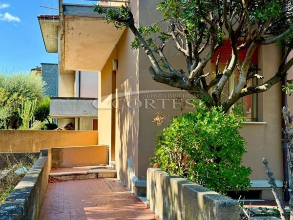 appartamento in vendita a Mondolfo in zona Marotta