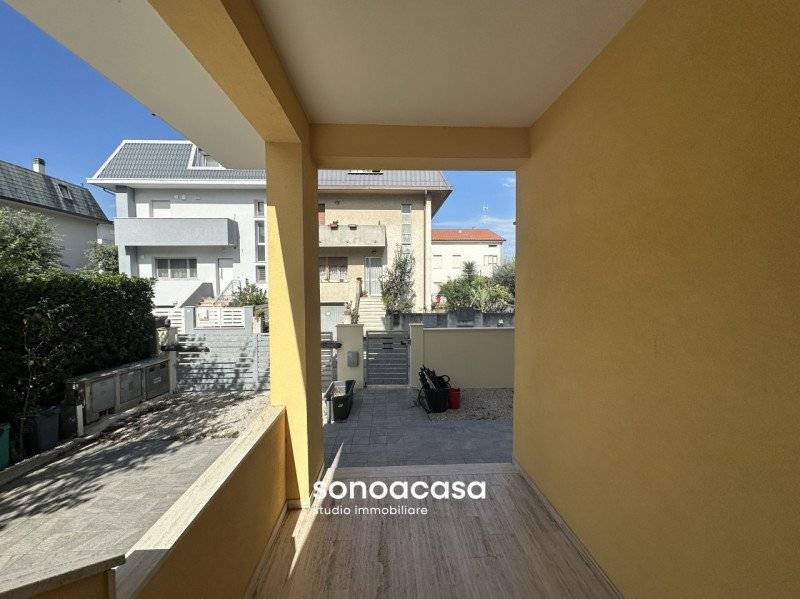 appartamento in vendita a Mondolfo in zona Marotta