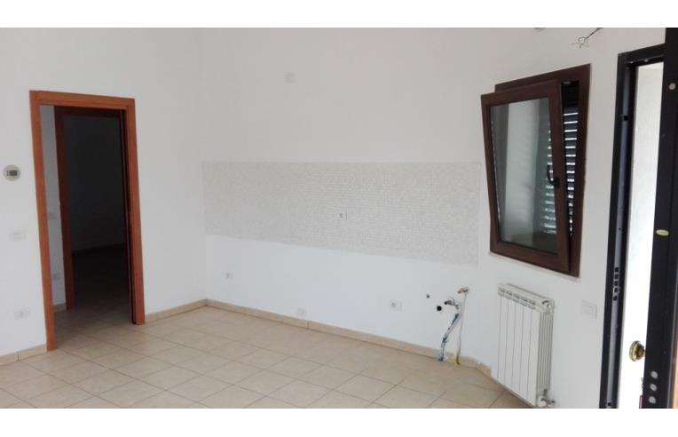 appartamento in vendita a Montecalvo in Foglia in zona Ca' Gallo