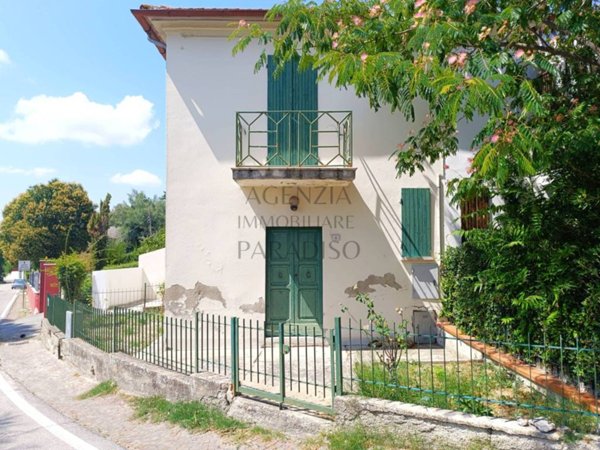 casa indipendente in vendita a Montecalvo in Foglia