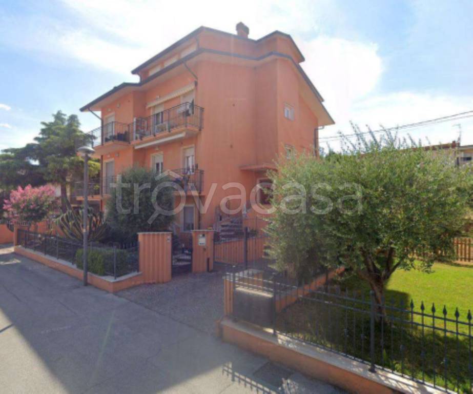 appartamento in vendita a Montecalvo in Foglia in zona Borgo Massano
