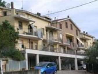 appartamento in vendita a Montecalvo in Foglia in zona Borgo Massano
