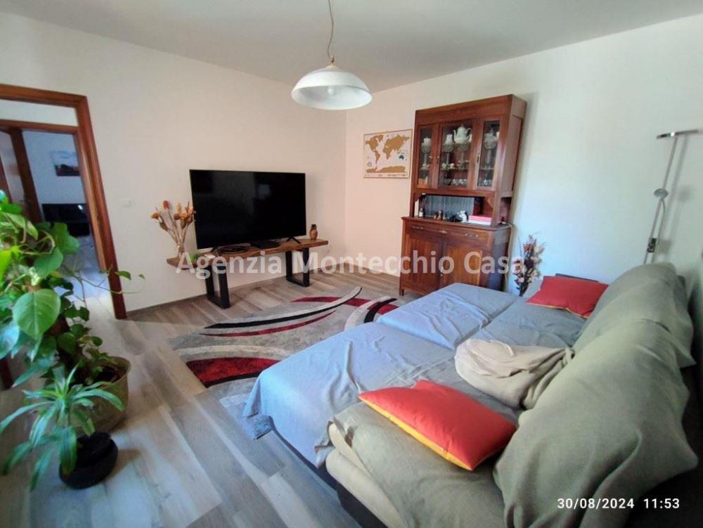 casa indipendente in vendita a Montecalvo in Foglia in zona Ca' Gallo