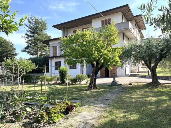 casa indipendente in vendita a Montecalvo in Foglia