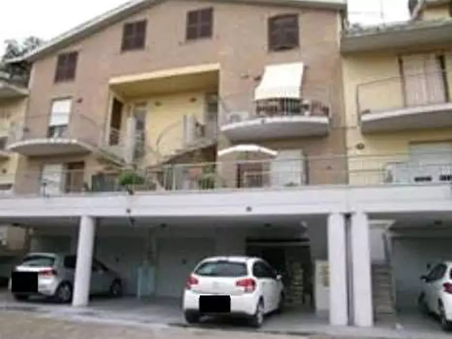 appartamento in vendita a Montecalvo in Foglia