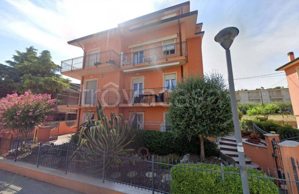 appartamento in vendita a Montecalvo in Foglia in zona Borgo Massano