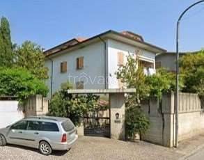 appartamento in vendita a Montecalvo in Foglia in zona Borgo Massano