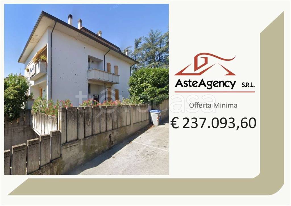 appartamento in vendita a Montecalvo in Foglia in zona Borgo Massano