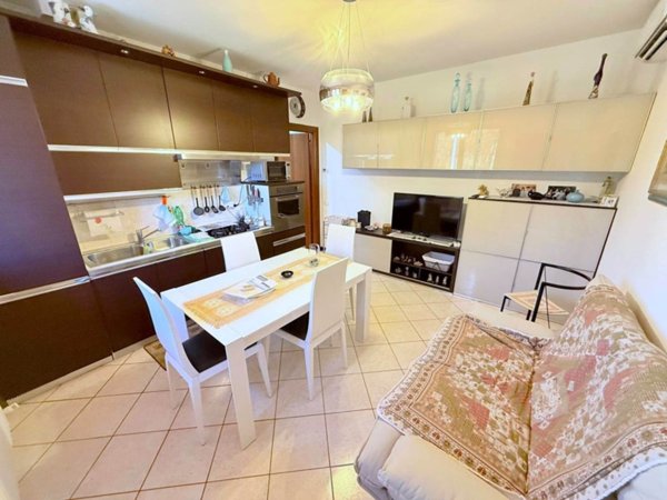 appartamento in vendita a Montecalvo in Foglia in zona Ca' Gallo
