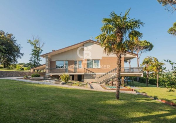 casa indipendente in vendita a Montecalvo in Foglia