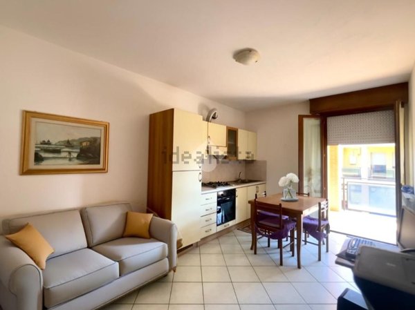 appartamento in vendita a Montecalvo in Foglia in zona Borgo Massano