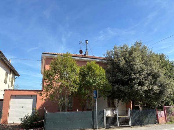 appartamento in vendita a Montecalvo in Foglia in zona Borgo Massano