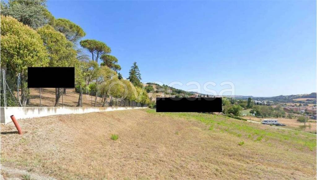 terreno edificabile in vendita a Montecalvo in Foglia in zona Borgo Massano