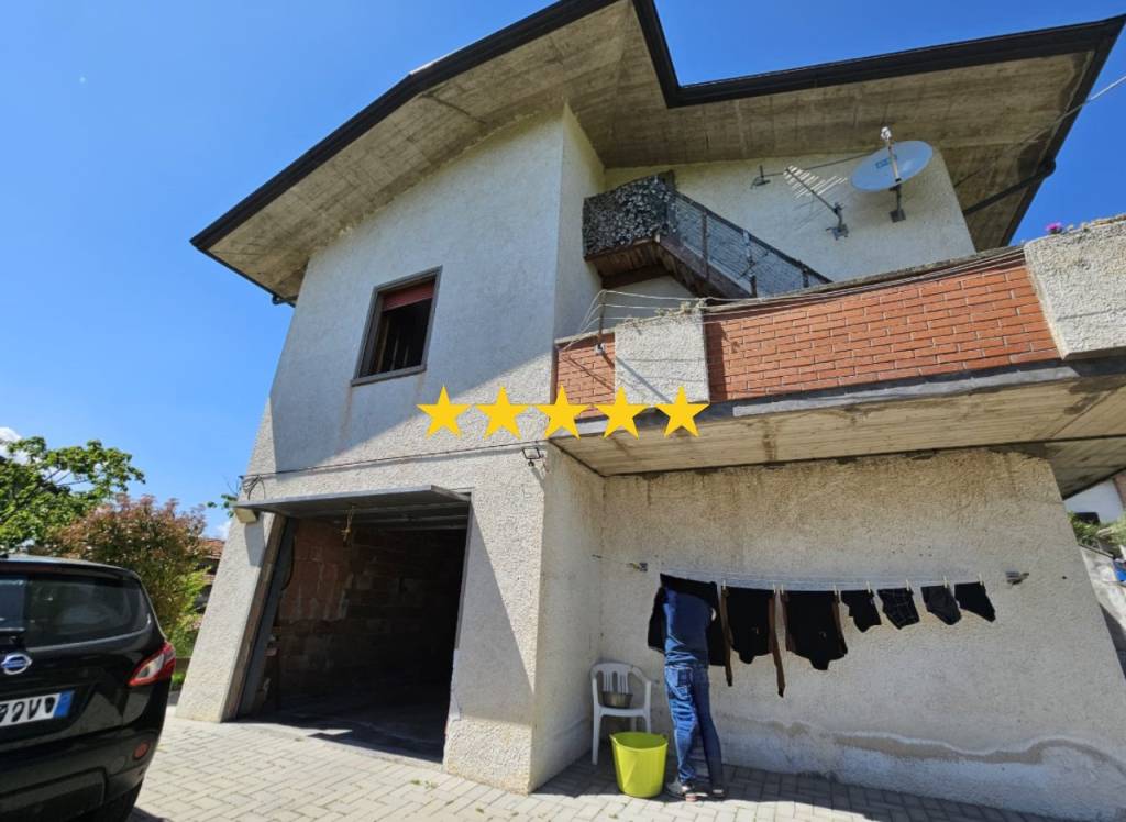 casa indipendente in vendita a Montecalvo in Foglia