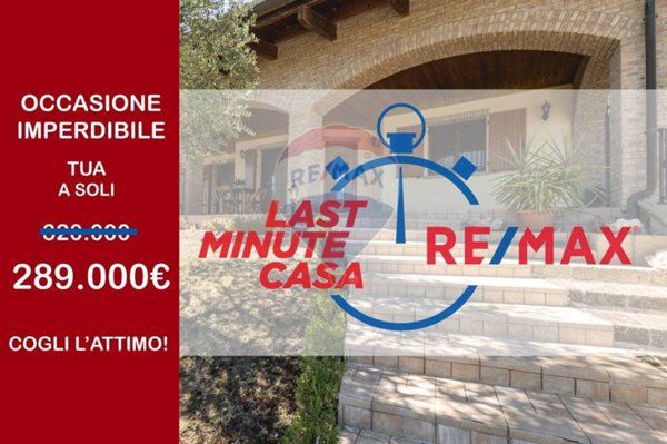 casa indipendente in vendita a Montecalvo in Foglia in zona Borgo Massano