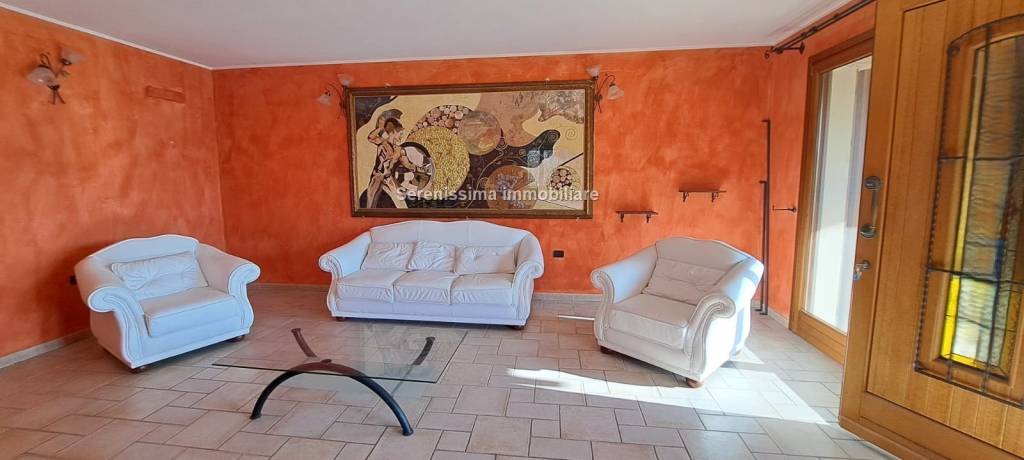 appartamento in vendita a Montecalvo in Foglia in zona Borgo Massano