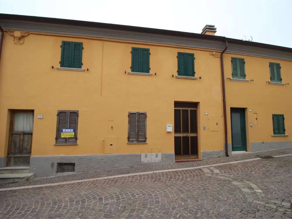 appartamento in vendita a Montecalvo in Foglia