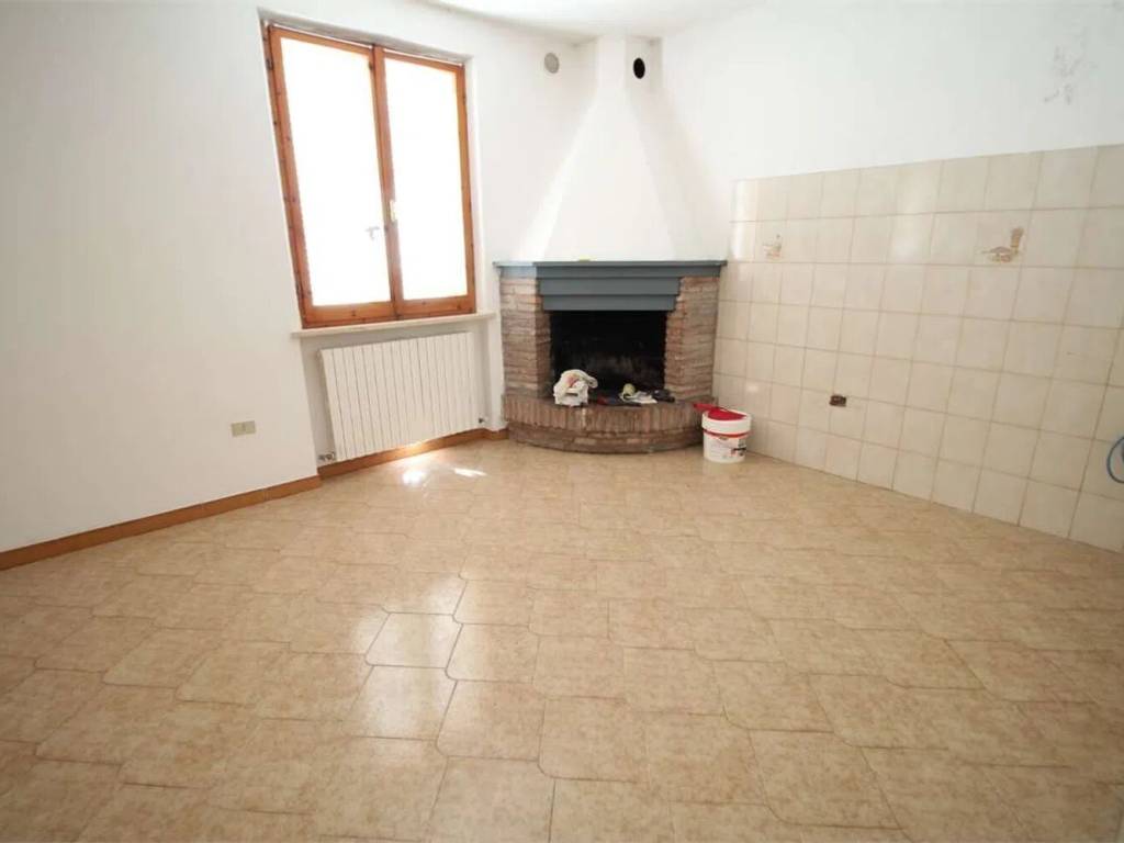 casa indipendente in vendita a Montecalvo in Foglia in zona Borgo Massano