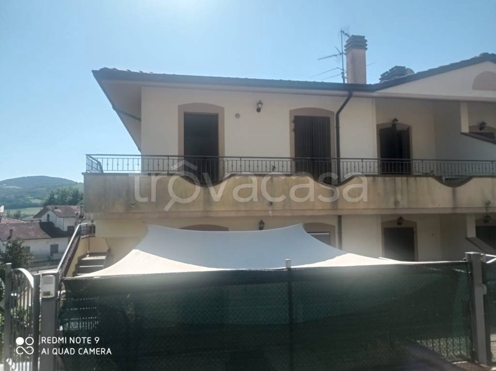 appartamento in vendita a Montecalvo in Foglia in zona Borgo Massano