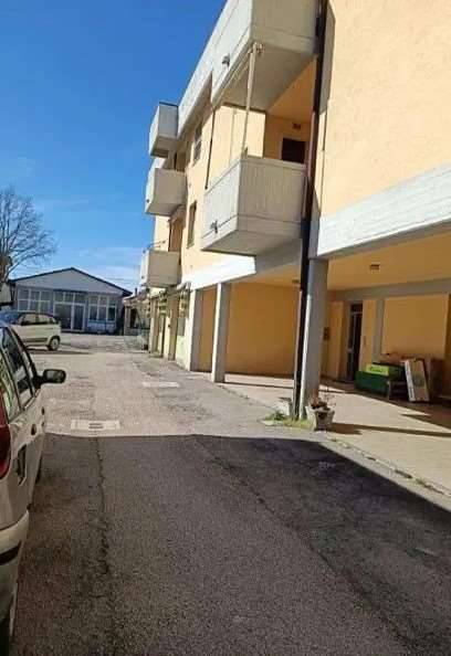 appartamento in vendita a Montecalvo in Foglia