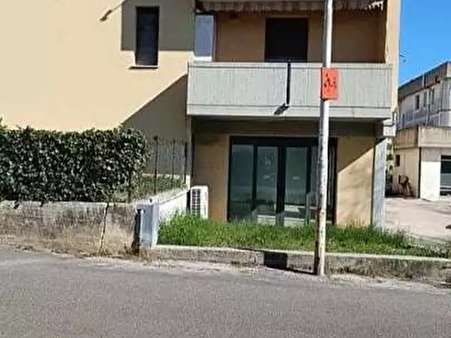 appartamento in vendita a Montecalvo in Foglia in zona Borgo Massano