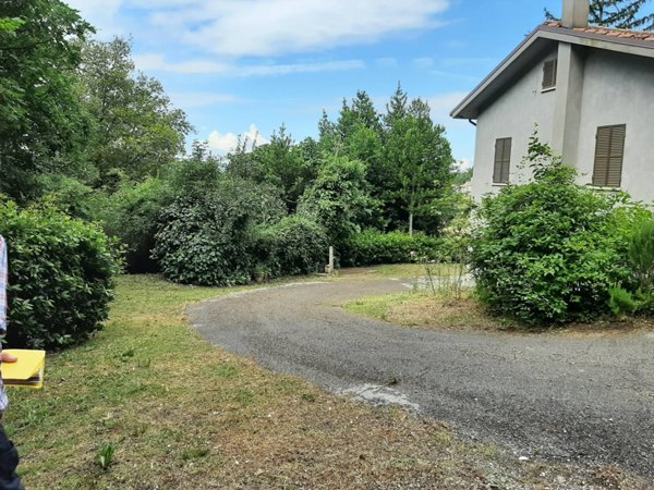casa indipendente in vendita a Montefelcino in zona Fontecorniale