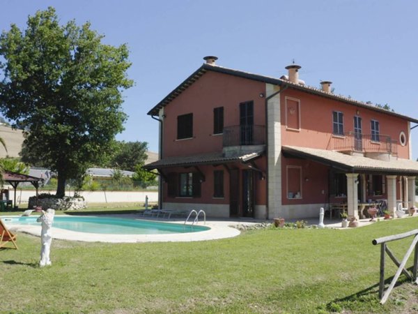 casa indipendente in vendita a Montefelcino