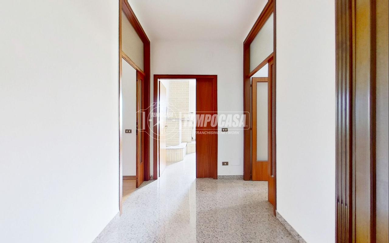 casa indipendente in vendita a Montefelcino