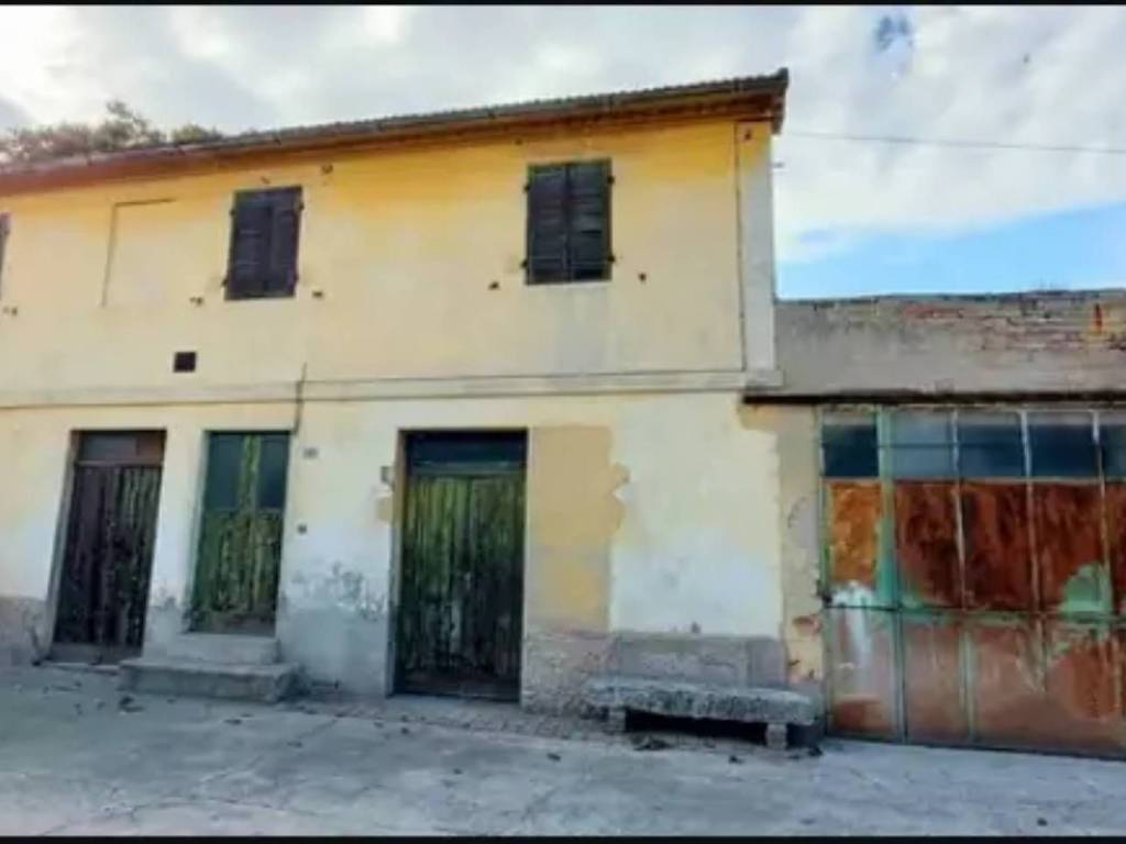 casa indipendente in vendita a Montefelcino in zona Sterpeti